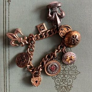 Vintage Charm Bracelet Fleur de Lis Theme